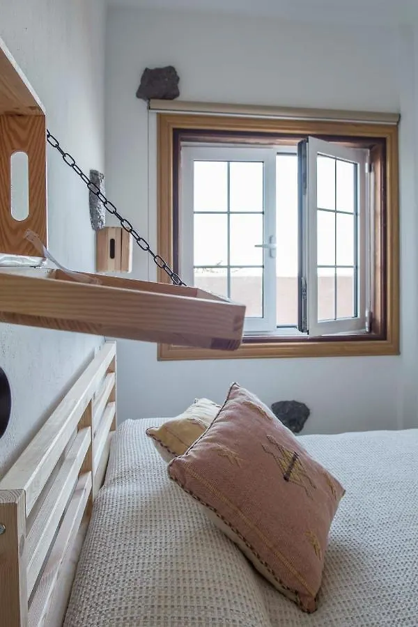 Сasa de vacaciones CASAS EN FINCA ECOLÓGICA EL BICLEN, NATURALEZA, CALMA Y VISTAS al MAR, Icod el Alto España