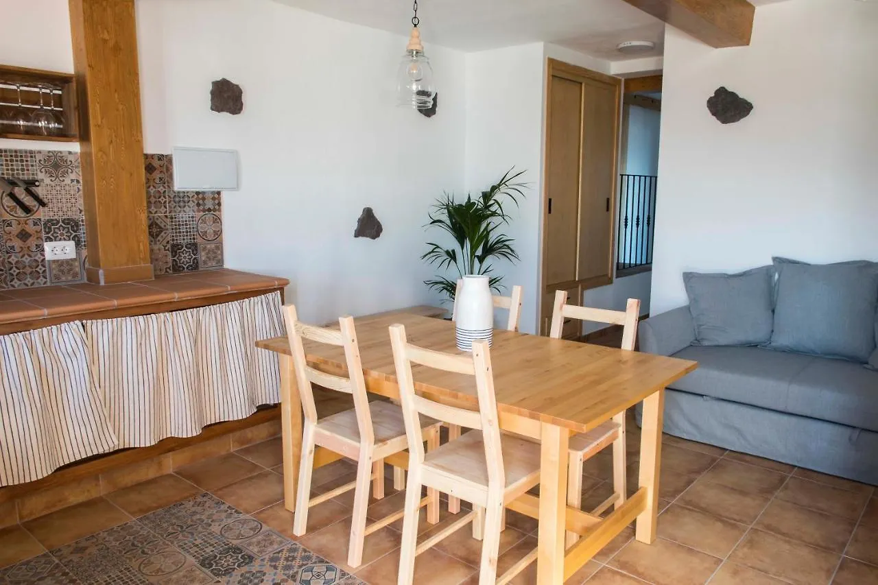 CASAS EN FINCA ECOLÓGICA EL BICLEN, NATURALEZA, CALMA Y VISTAS al MAR, Icod el Alto