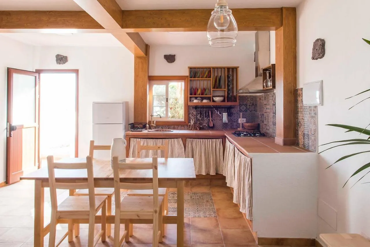 CASAS EN FINCA ECOLÓGICA EL BICLEN, NATURALEZA, CALMA Y VISTAS al MAR, Icod el Alto